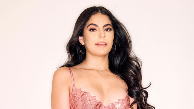 Angel Gostosa Receives Nomination for Unsung Darling at the 2026 AVN Fan Awards